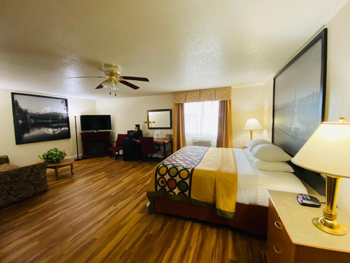 Super 8 By Wyndham Anderson/Clemson Area Motel Екстериор снимка