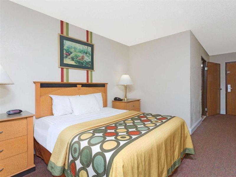 Super 8 By Wyndham Anderson/Clemson Area Motel Екстериор снимка