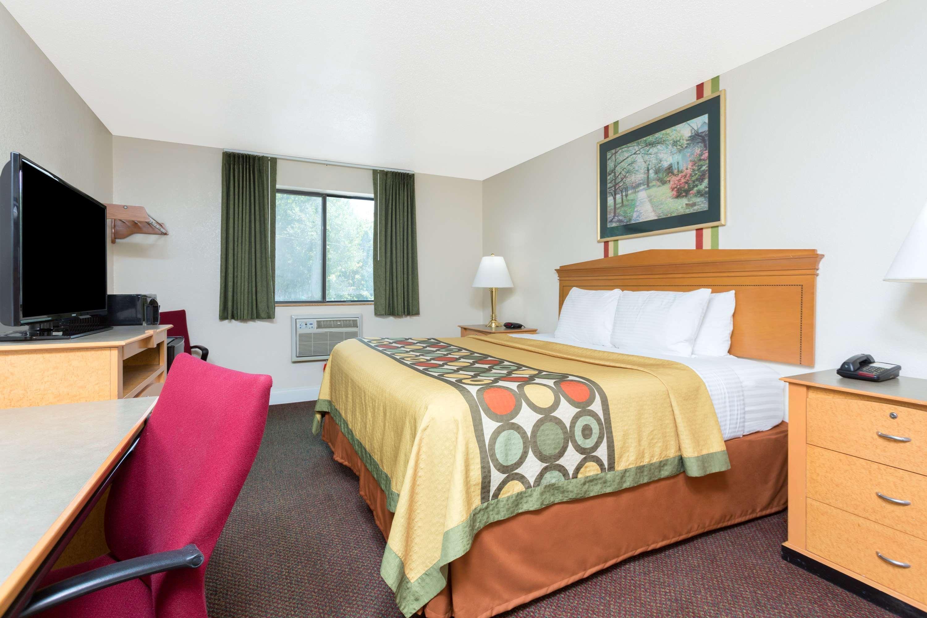 Super 8 By Wyndham Anderson/Clemson Area Motel Екстериор снимка