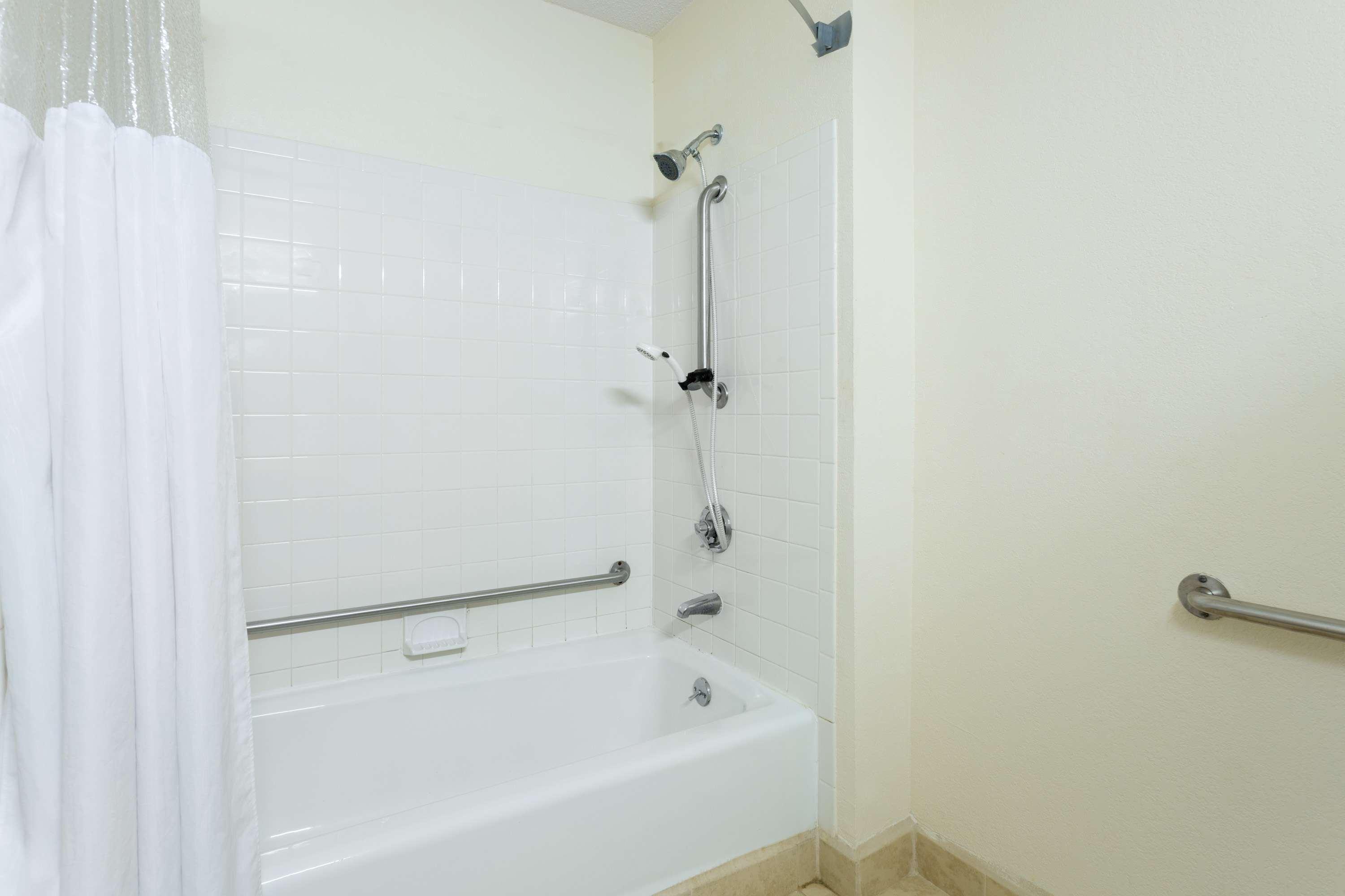Super 8 By Wyndham Anderson/Clemson Area Motel Екстериор снимка
